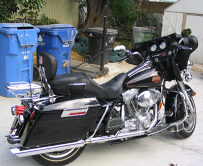 Norman Gregory Fernandez, Harley Davidson Electra Glide